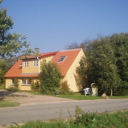Country House Karby Esterno foto